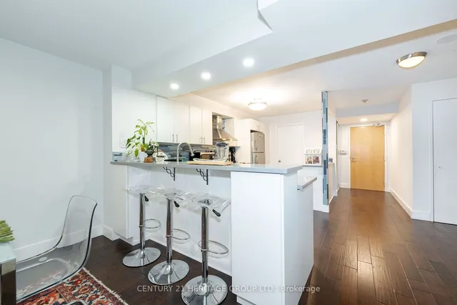 Additional property image - 5 Kenneth Ave Unit 406
