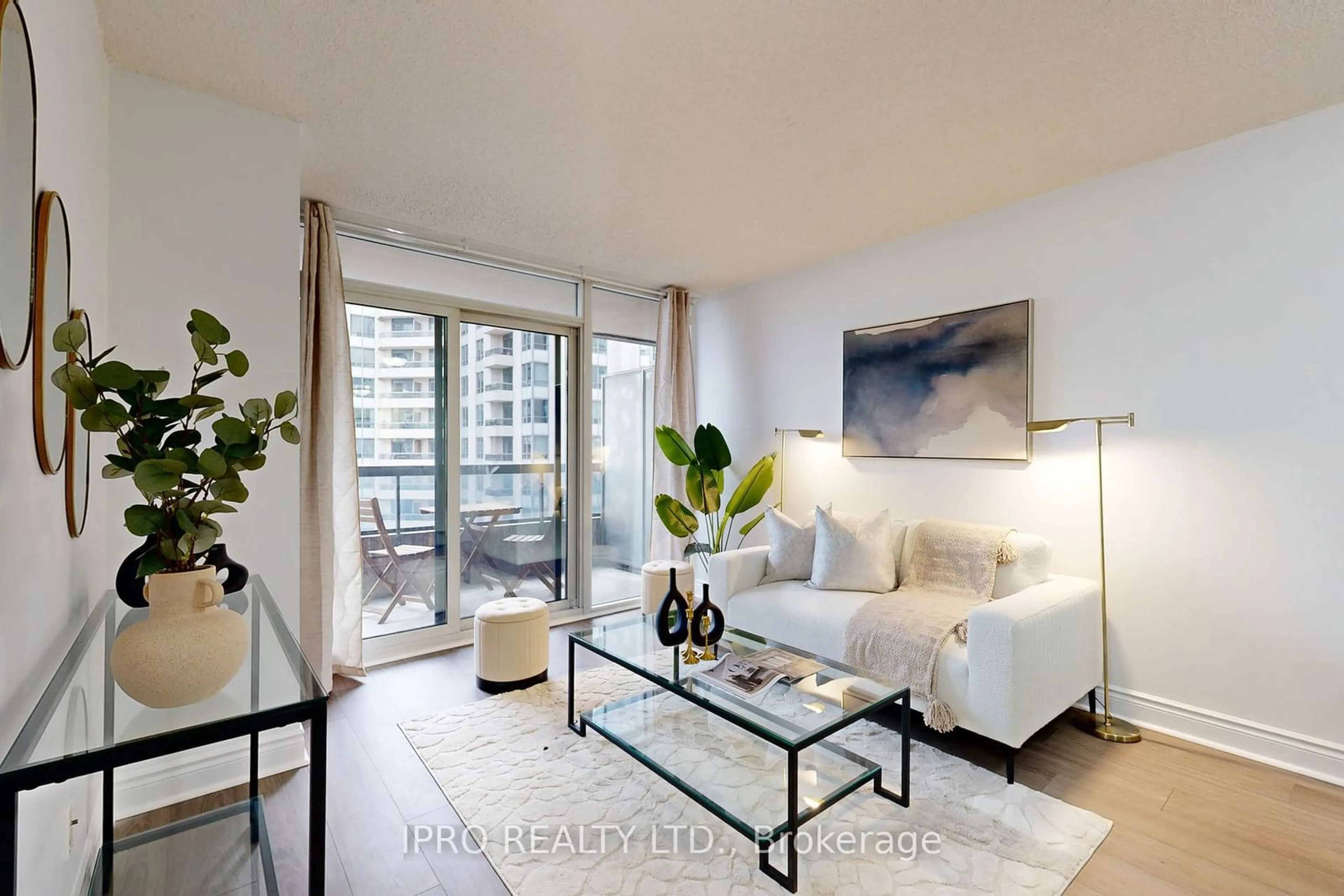 Living room for 5 Northtown Way #1807, Toronto Ontario M2N 7A1