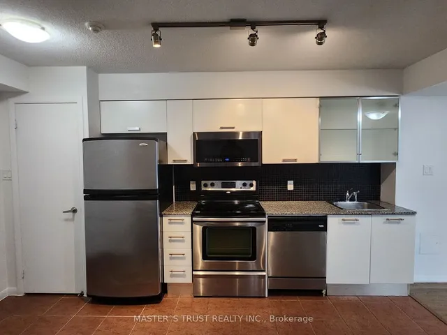 Additional property image - 37 Grosvenor St Unit 410