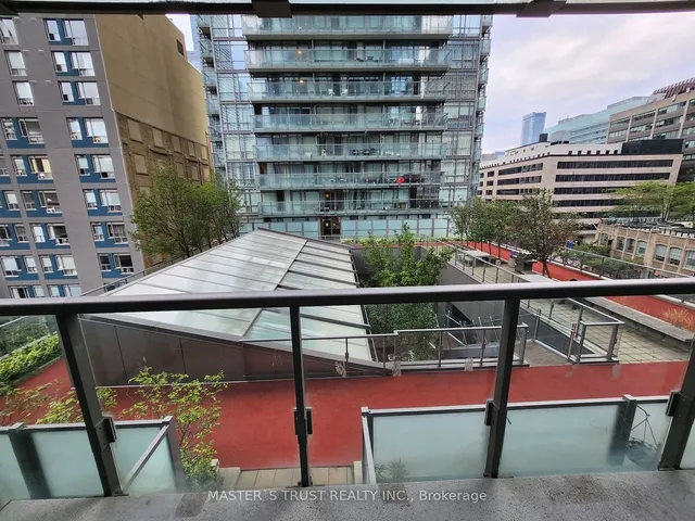 Additional property image - 37 Grosvenor St Unit 410