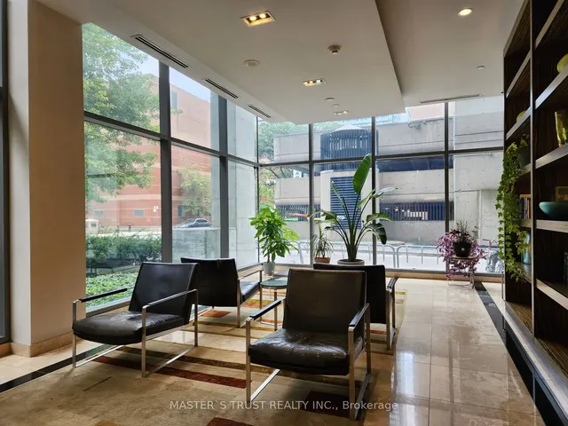 Additional property image - 37 Grosvenor St Unit 410