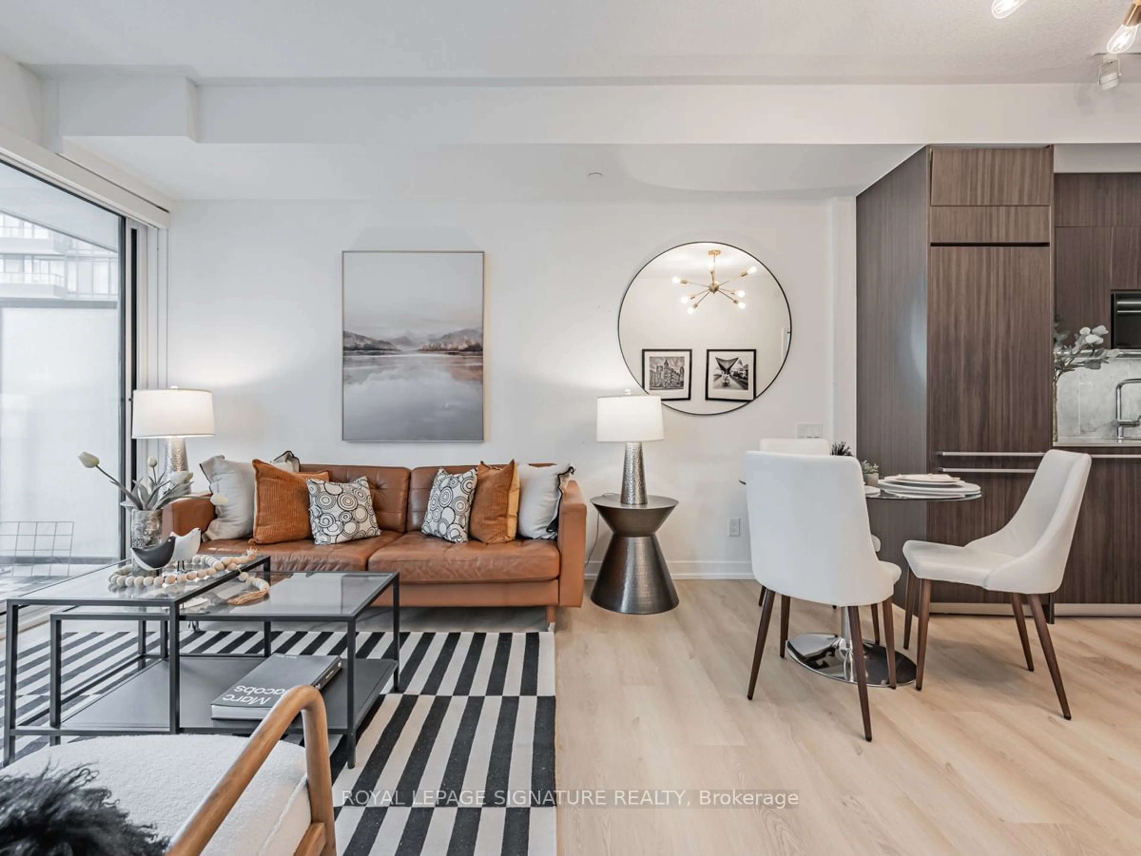 Living room for 90 Queens Wharf Rd #508, Toronto Ontario M5V 0E6