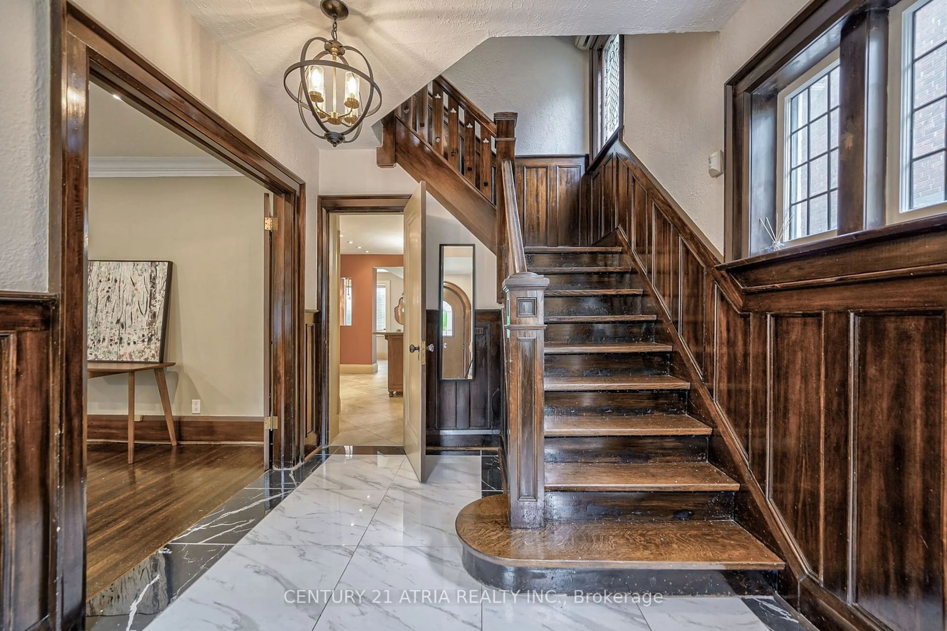 Indoor foyer, wood floors for 111 Blythwood Rd, Toronto Ontario M4N 1A5