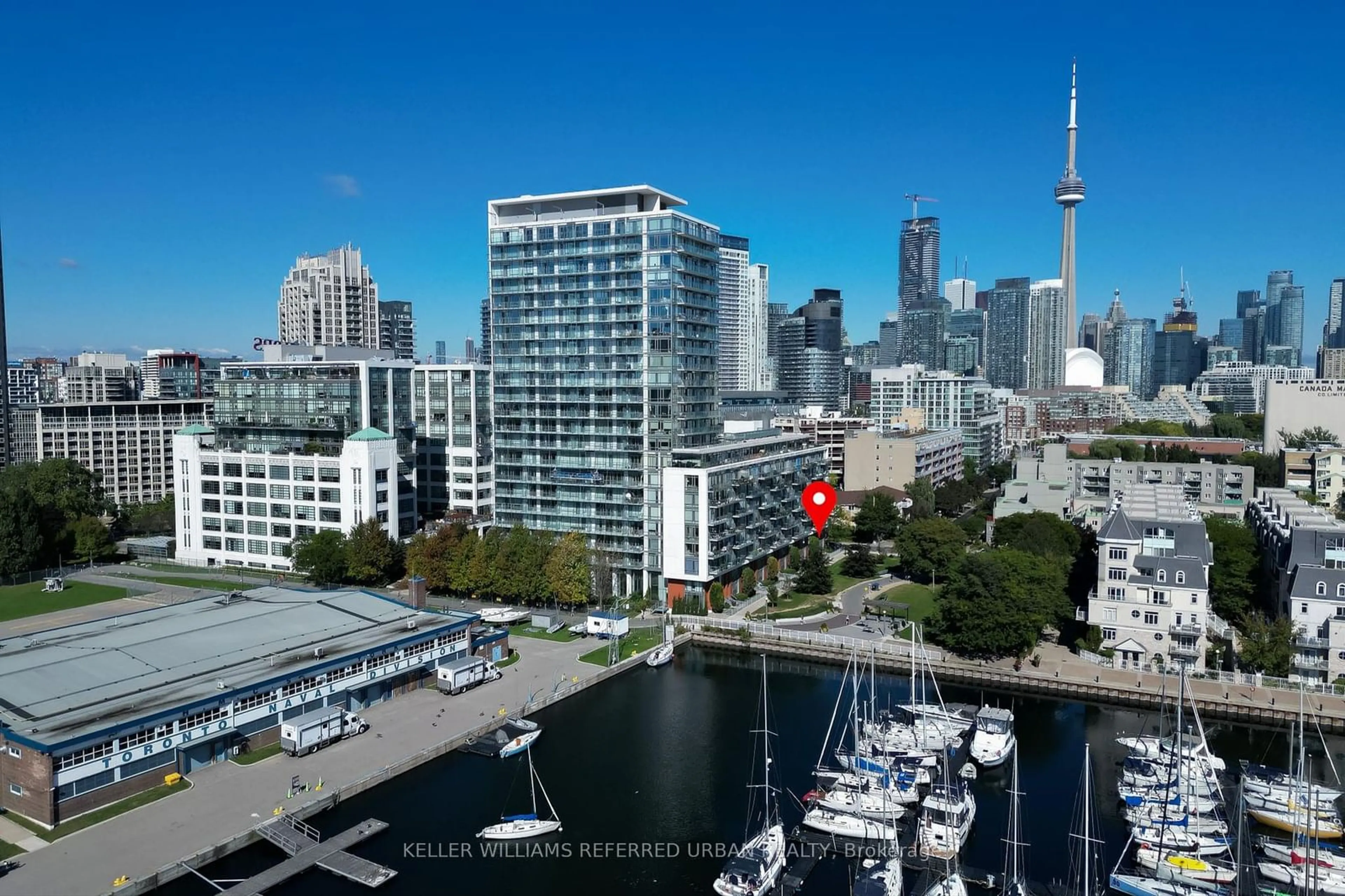 A pic from exterior of the house or condo, the view of city buildings for 90 Stadium Rd #TH115, Toronto Ontario M5V 3W5