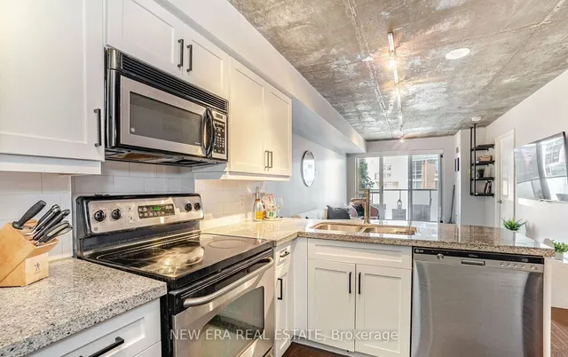 Additional property image - 1005 King St Unit 610
