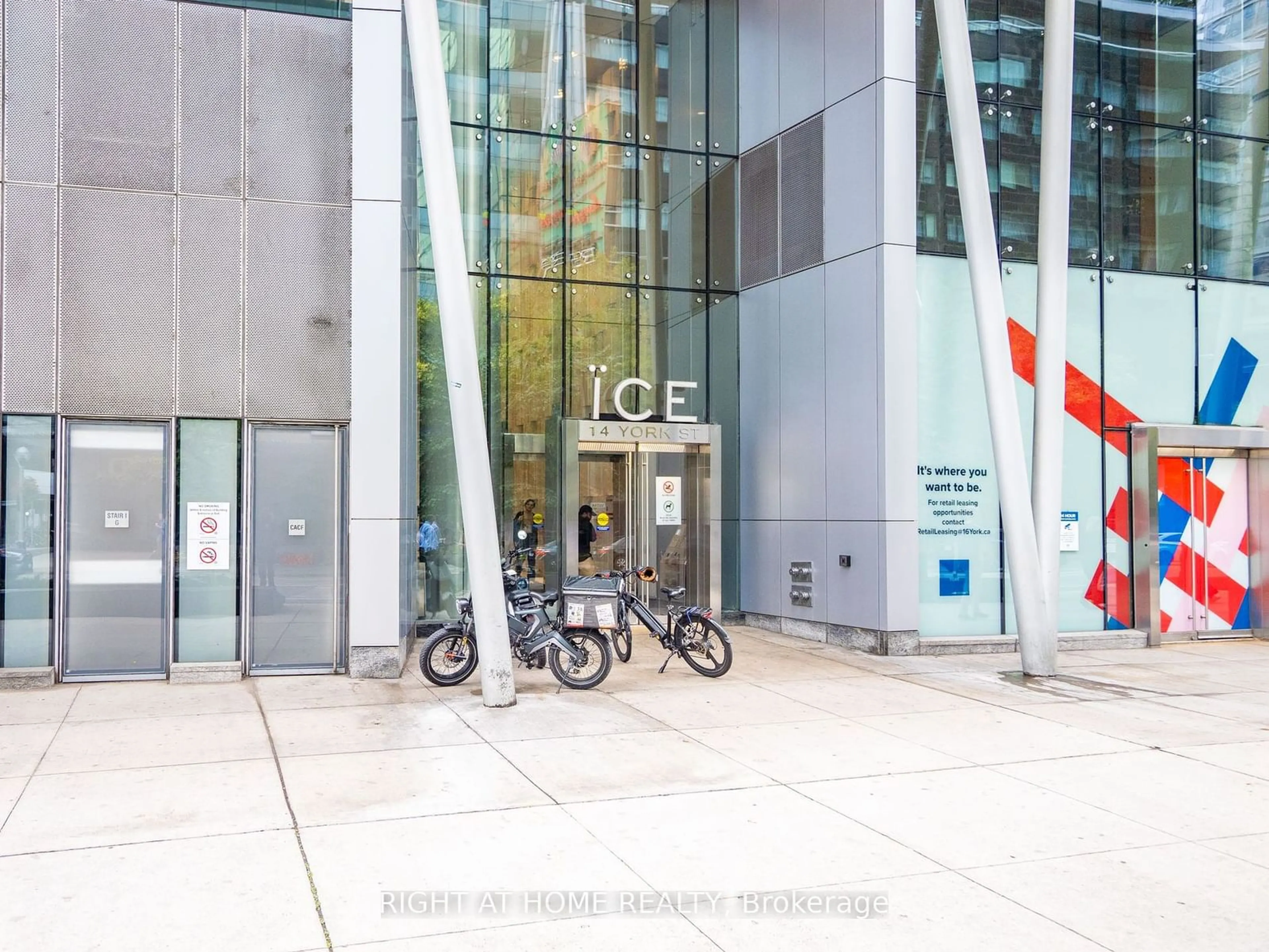 Street view for 14 York St #1109, Toronto Ontario M5J 0B1