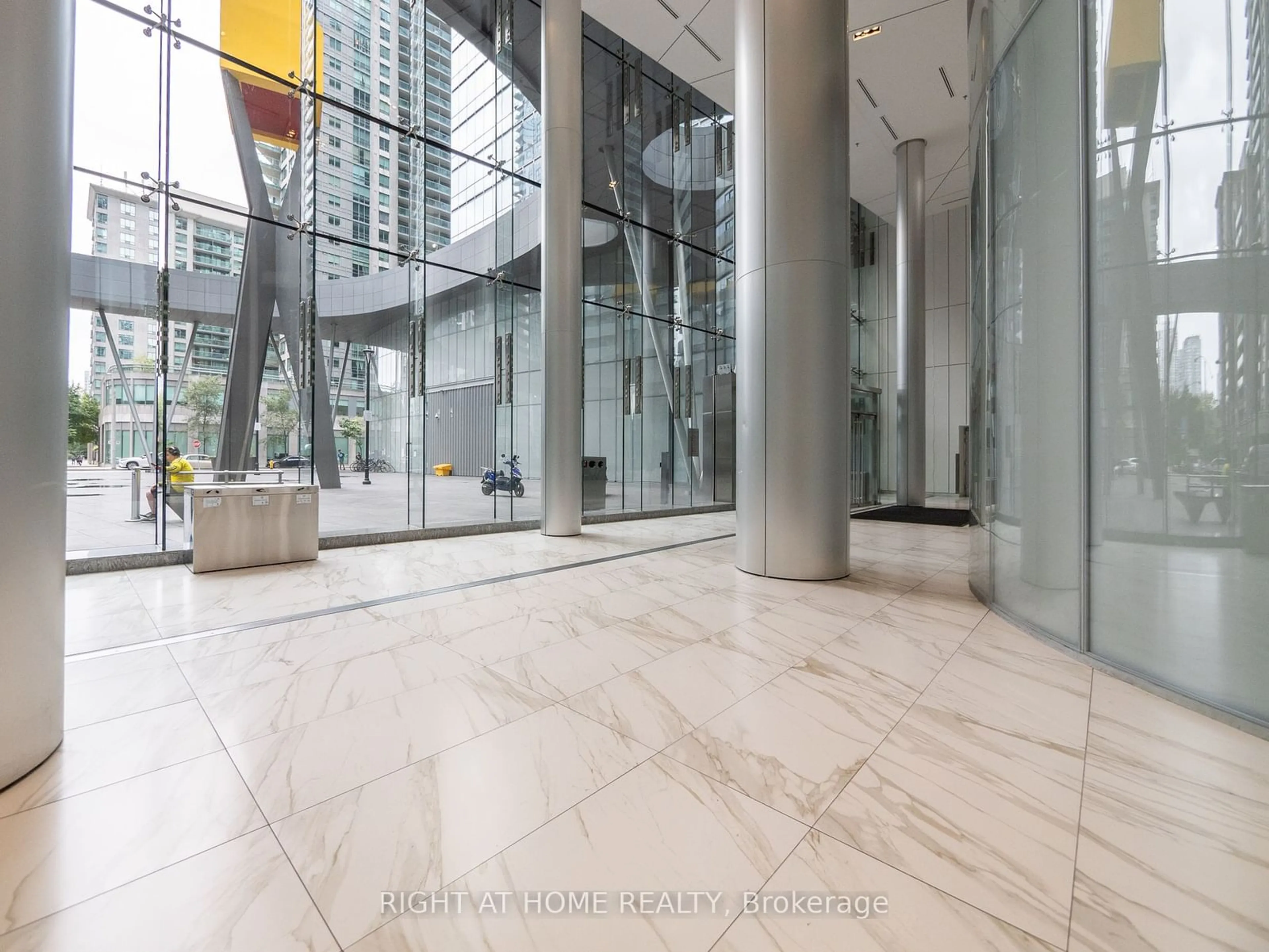 Indoor foyer, ceramic floors for 14 York St #1109, Toronto Ontario M5J 0B1