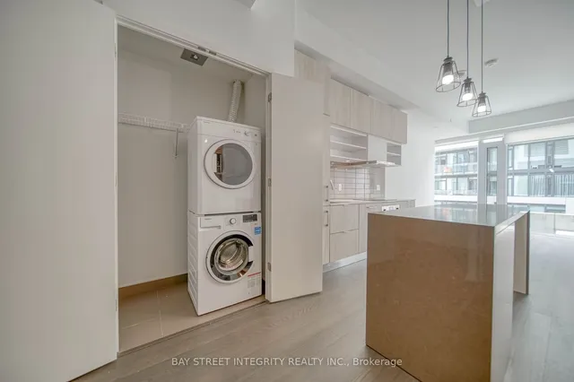 Additional property image - 5 Soudan Ave Unit 1002
