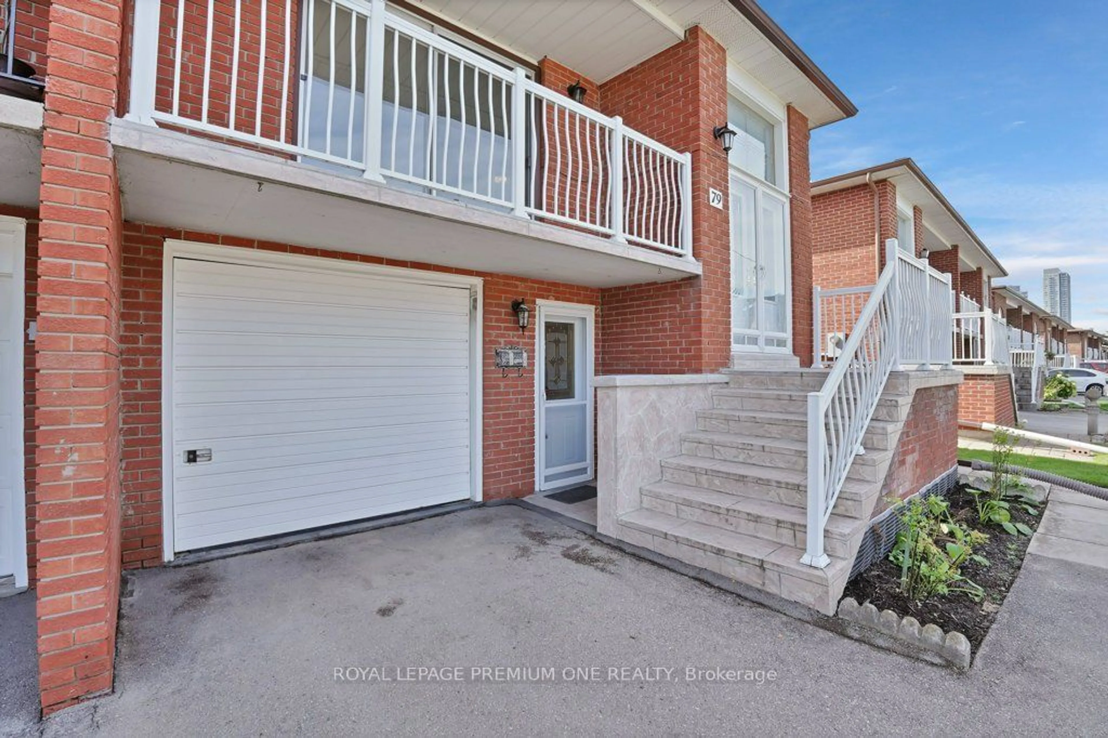 A pic from exterior of the house or condo for 79 Hickorynut Dr, Toronto Ontario M2J 4W6