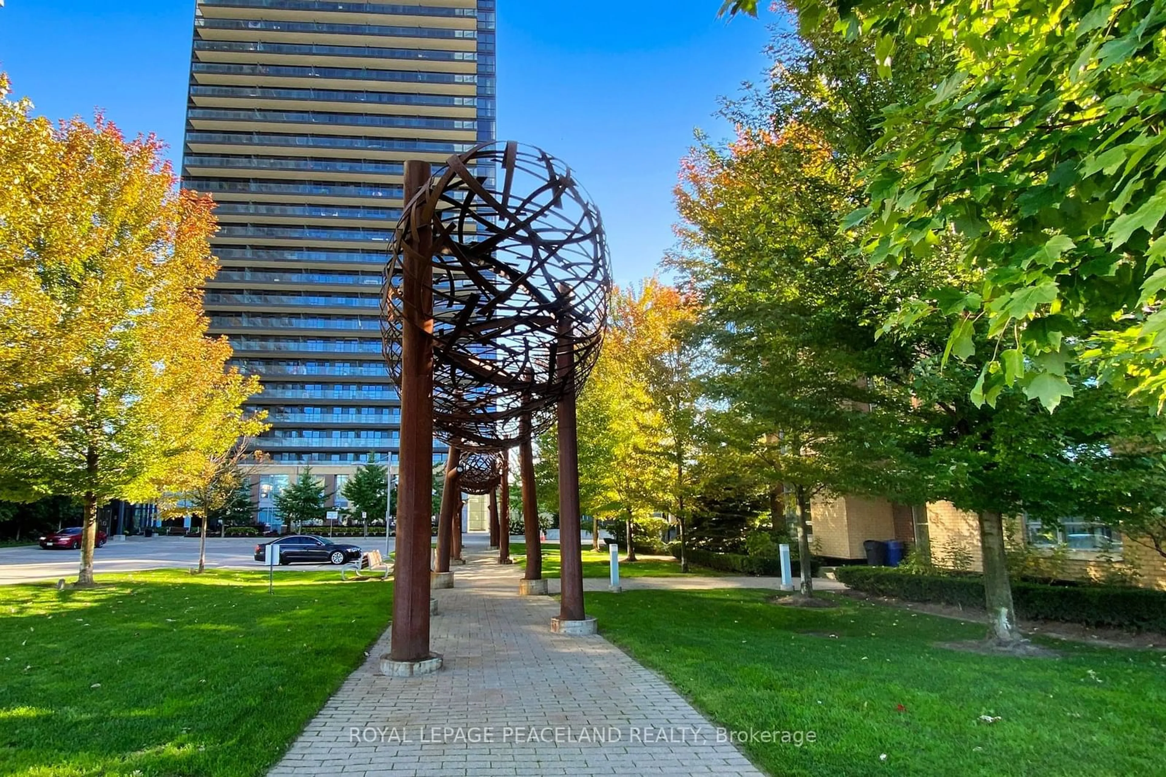 A pic from exterior of the house or condo, the street view for 33 Singer Crt #1209, Toronto Ontario M2K 0B4