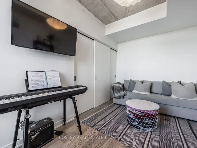 Additional property image - 1239 Dundas St Unit 703