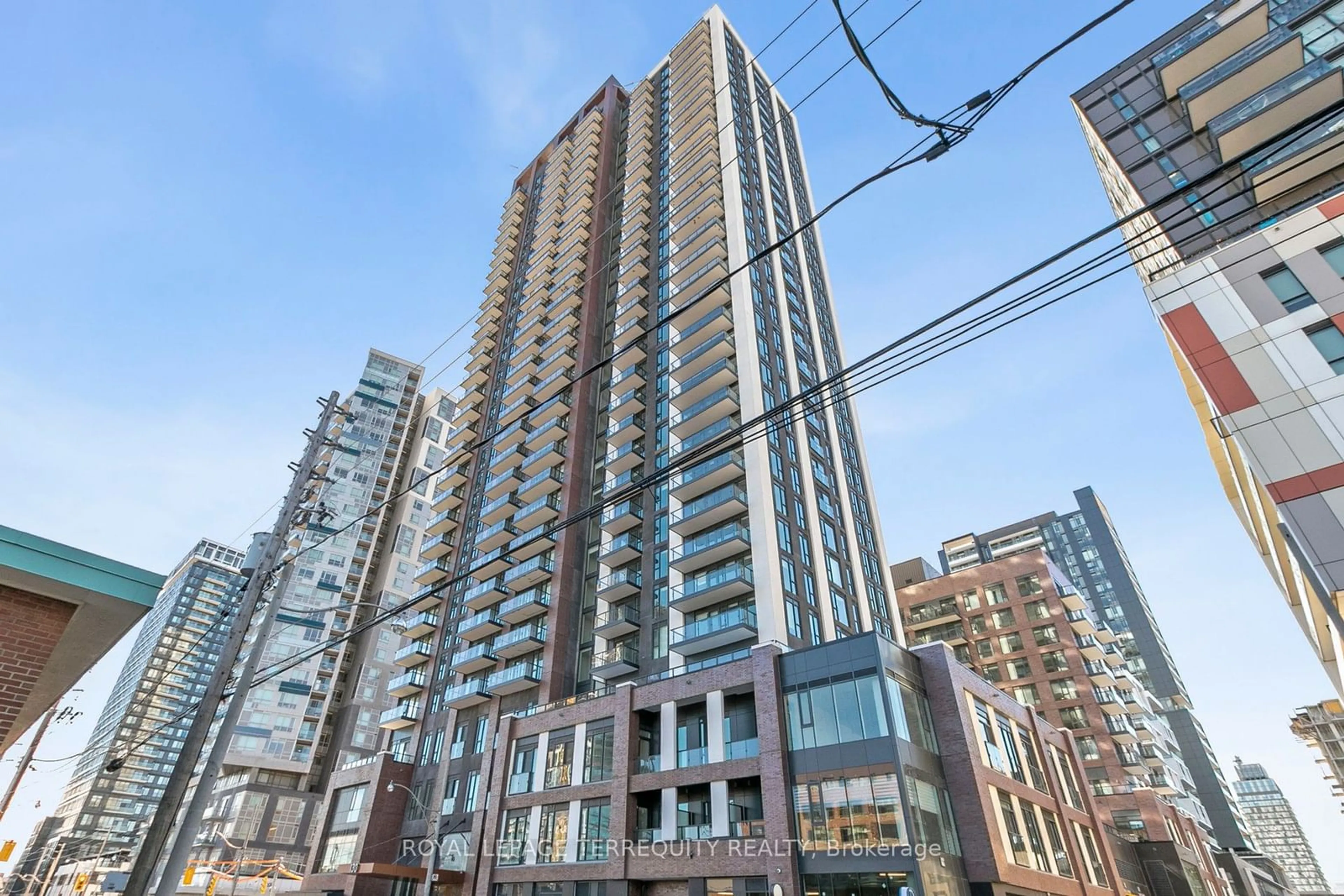 A pic from exterior of the house or condo for 130 River St #404, Toronto Ontario M5A 0R9