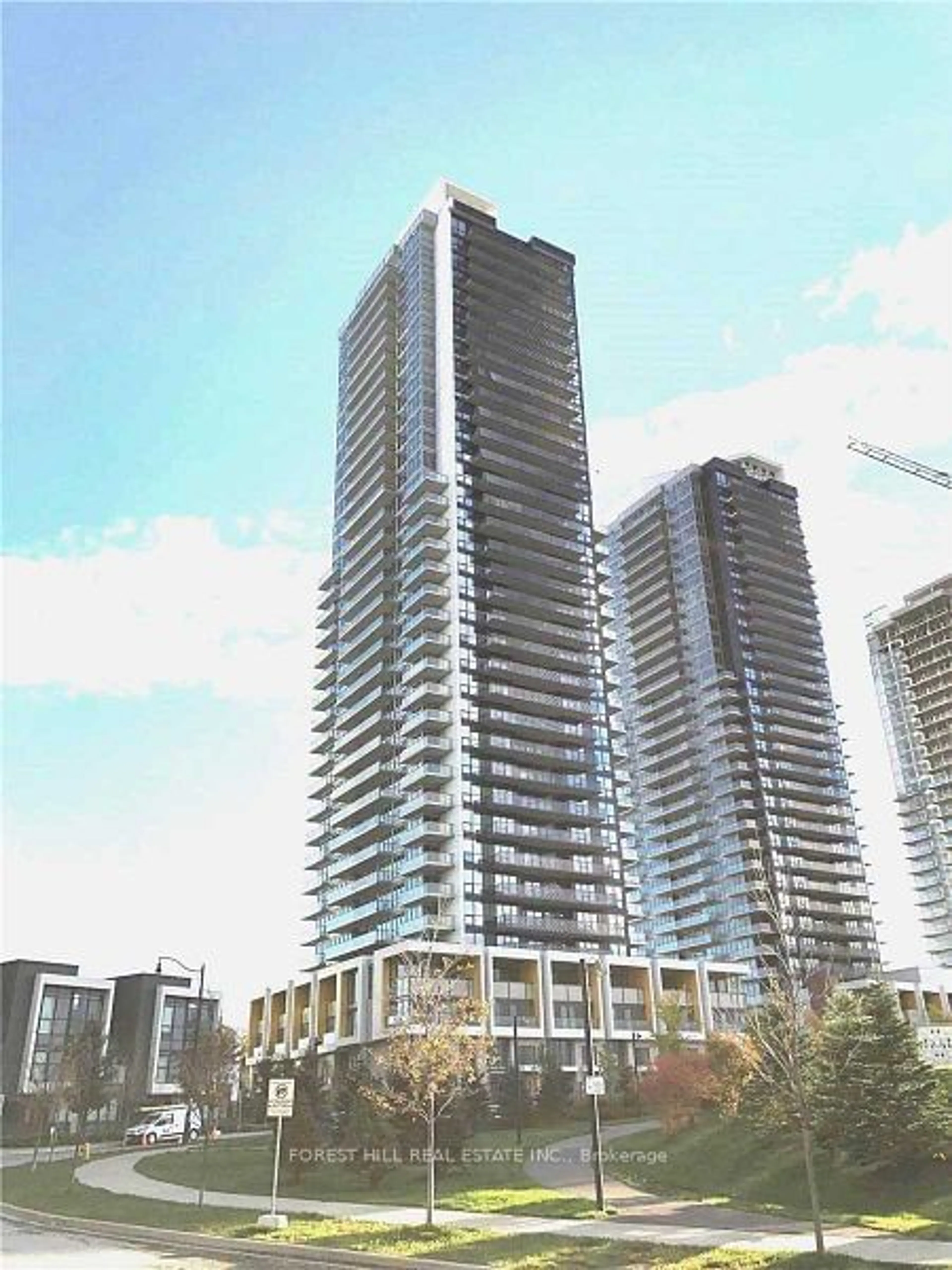 A pic from exterior of the house or condo, the view of city buildings for 95 Mcmahon Dr #3901, Toronto Ontario M2K 0H2