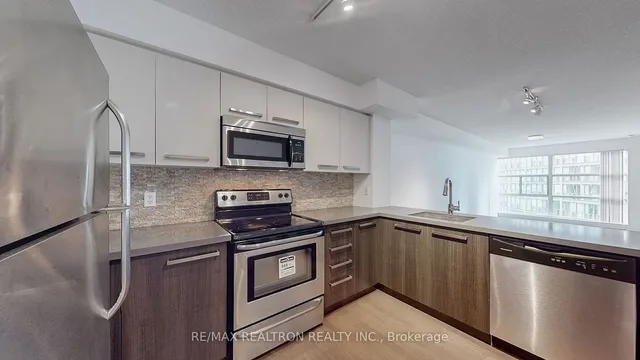 Additional property image - 11 St Joseph St Unit 1503