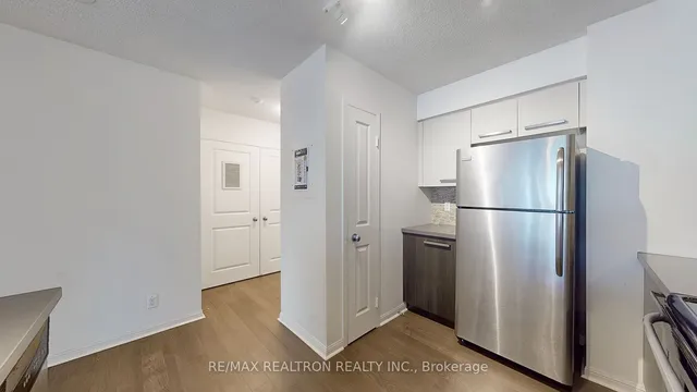 Additional property image - 11 St Joseph St Unit 1503