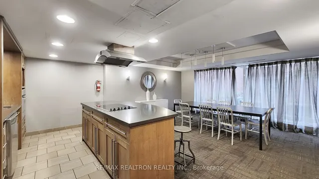 Additional property image - 11 St Joseph St Unit 1503