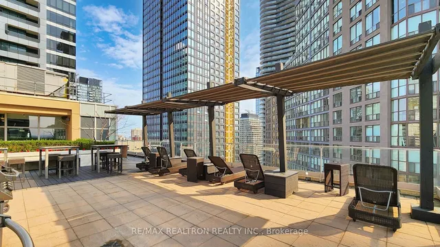 Additional property image - 11 St Joseph St Unit 1503