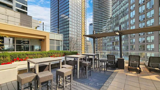 Additional property image - 11 St Joseph St Unit 1503