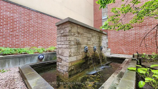 Additional property image - 11 St Joseph St Unit 1503