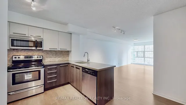 Additional property image - 11 St Joseph St Unit 1503