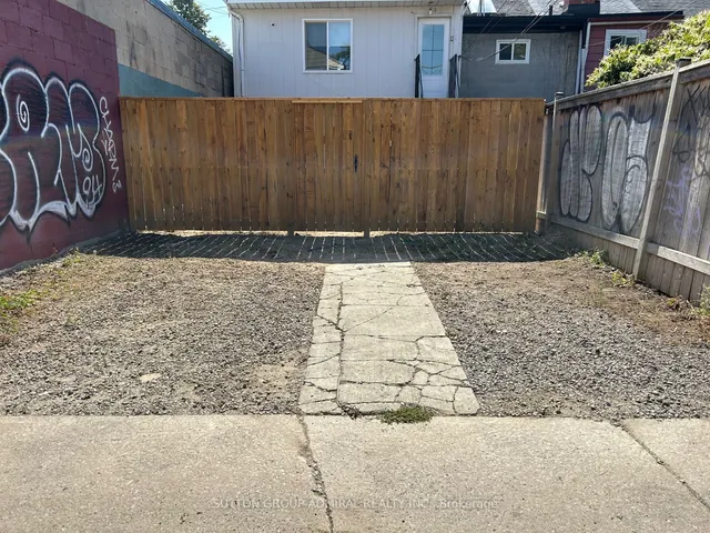 Additional image 21 of 658 Dundas St