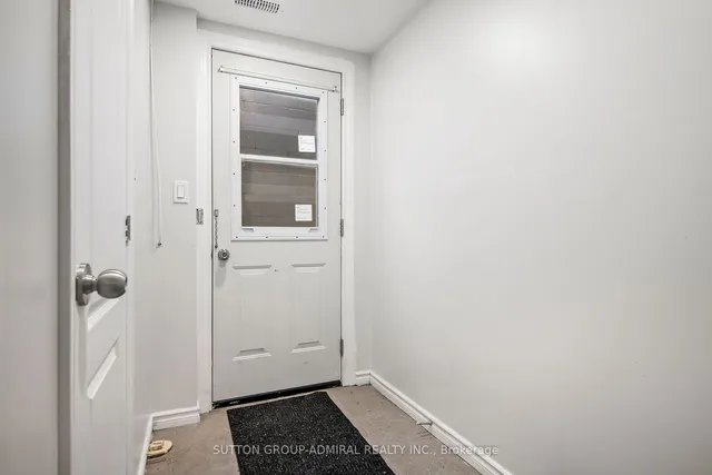 Additional image 16 of 658 Dundas St