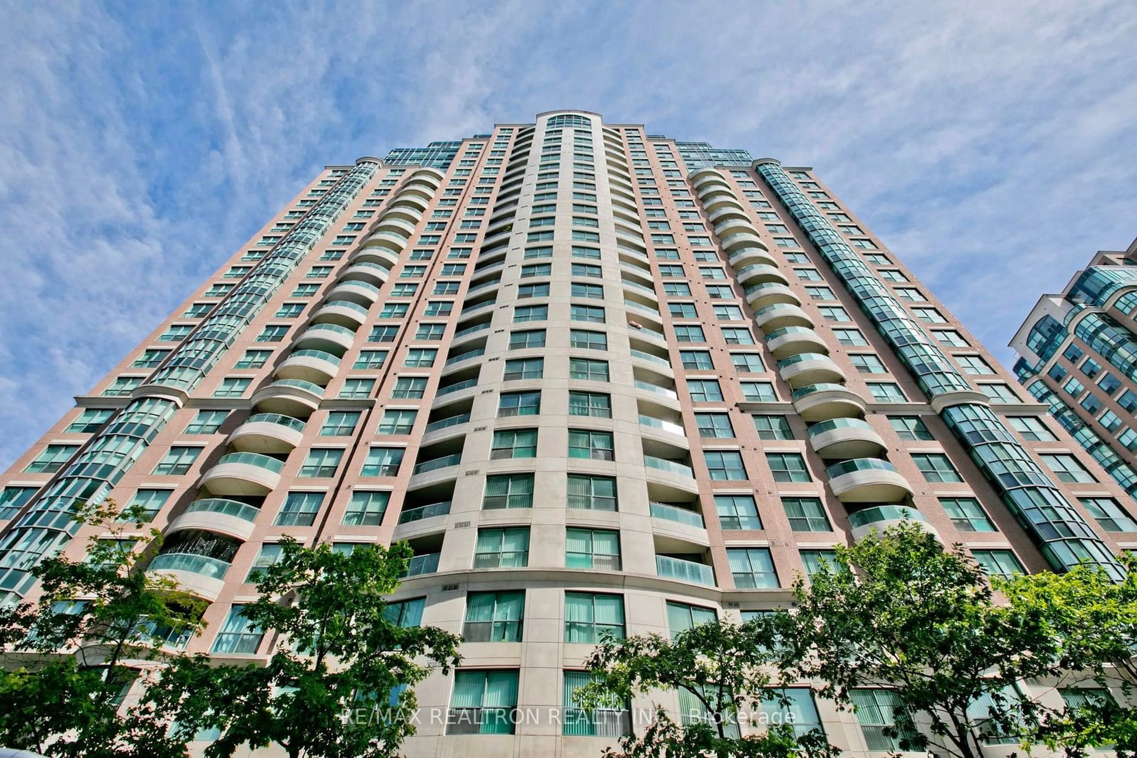 A pic from exterior of the house or condo for 7 Lorraine Dr #701, Toronto Ontario M2N 7H2