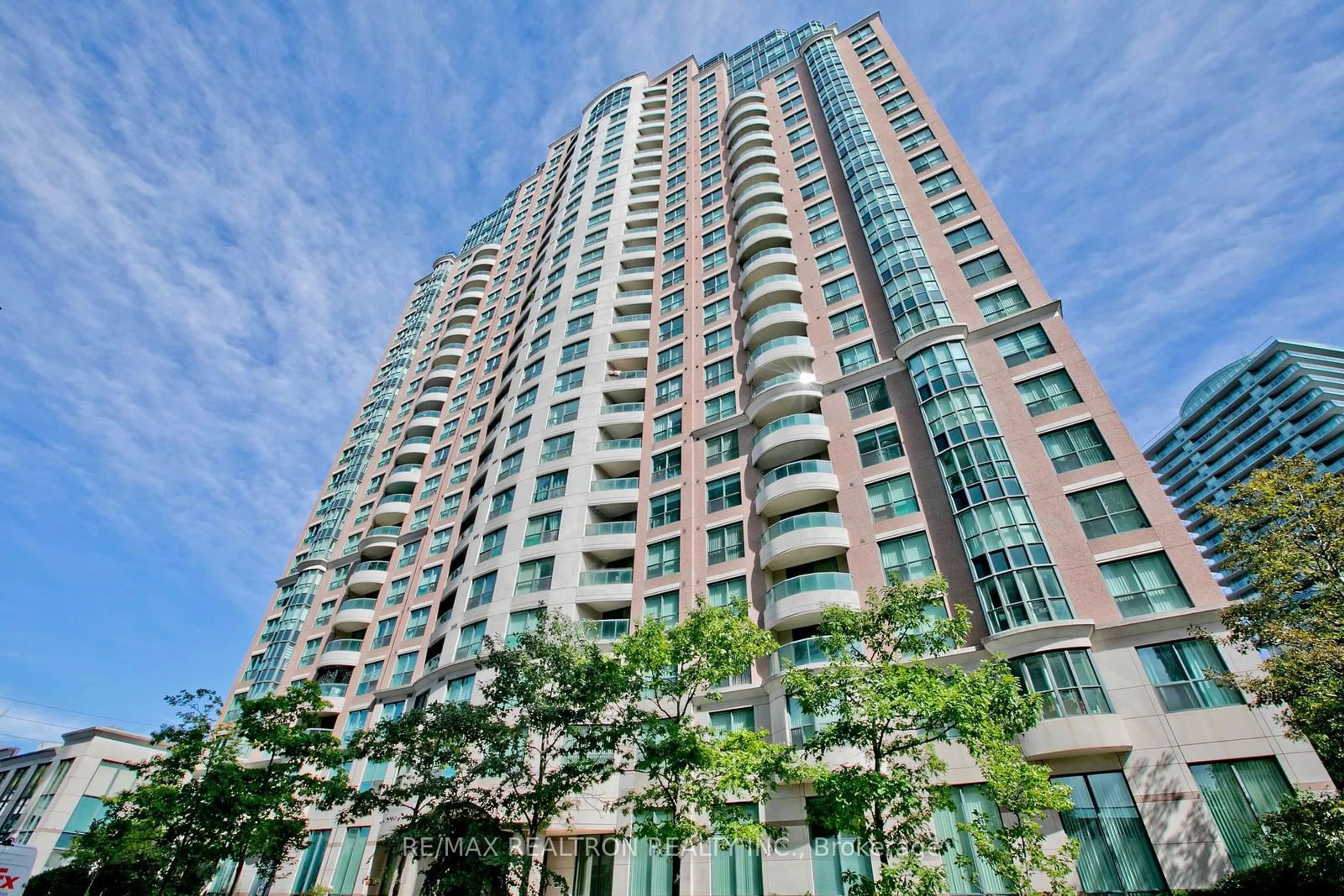 A pic from exterior of the house or condo for 7 Lorraine Dr #701, Toronto Ontario M2N 7H2