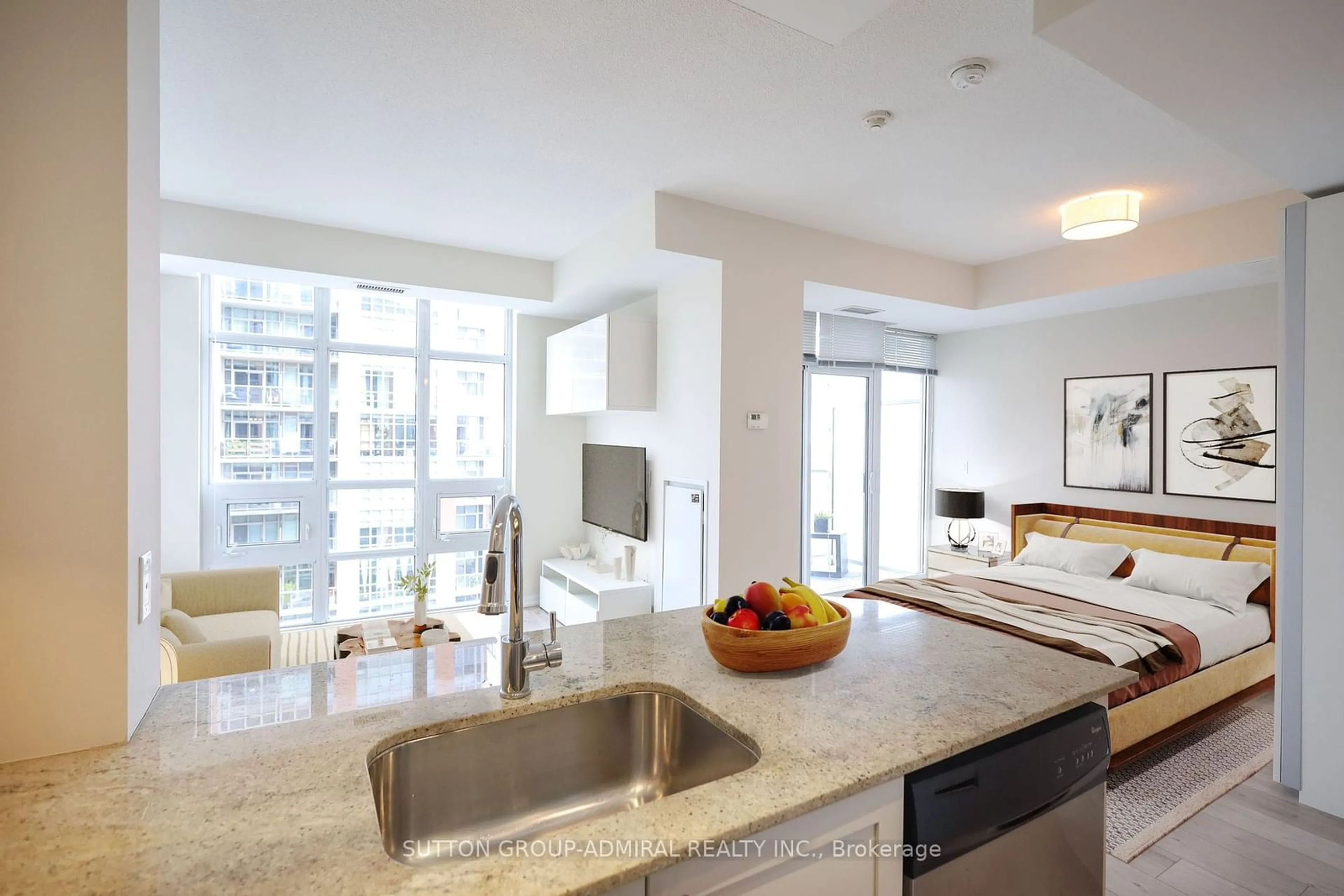 Open concept kitchen for 75 East Liberty St #1802, Toronto Ontario M6K 3R3