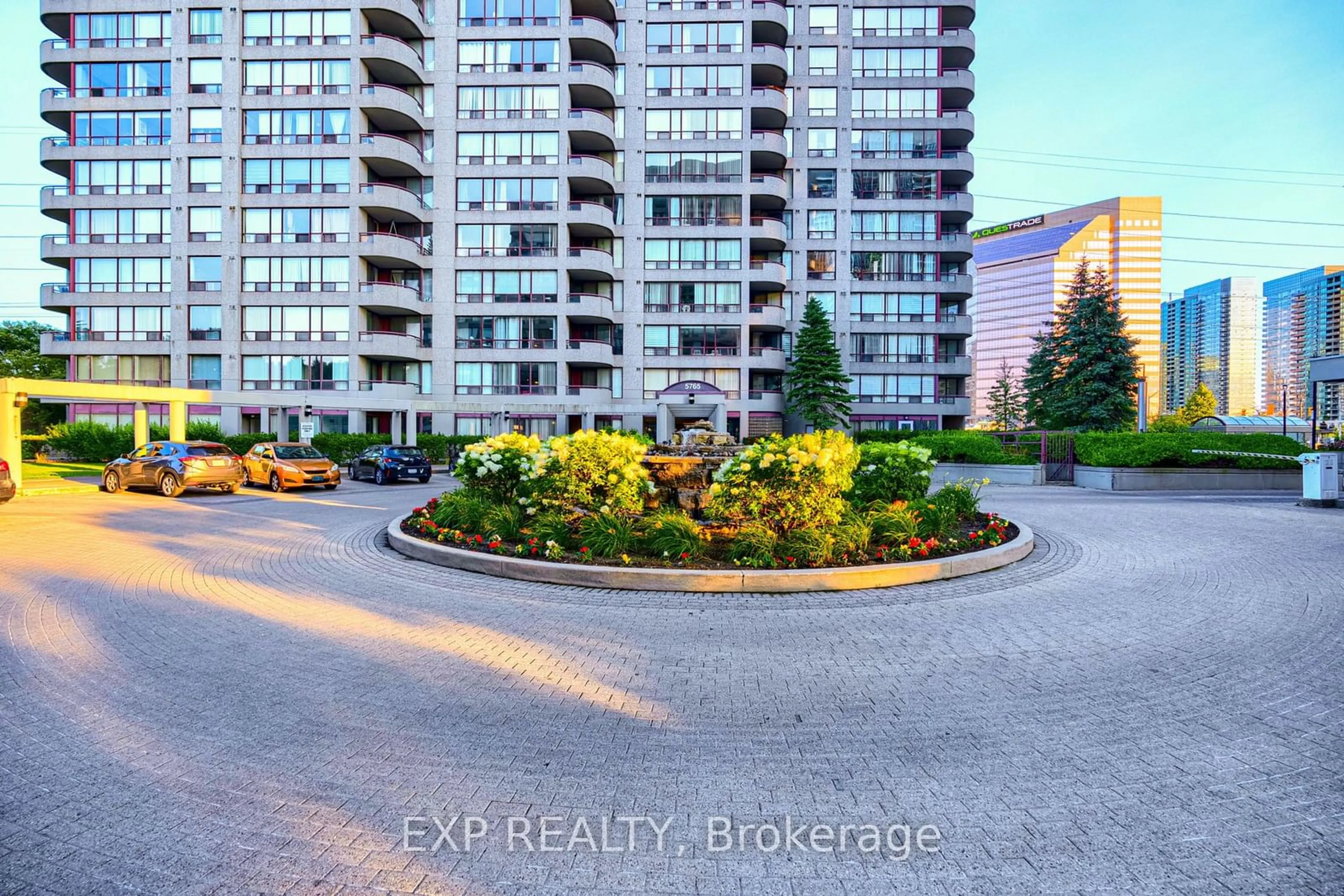 A pic from exterior of the house or condo for 5765 Yonge St #Ph601, Toronto Ontario M2M 4H9