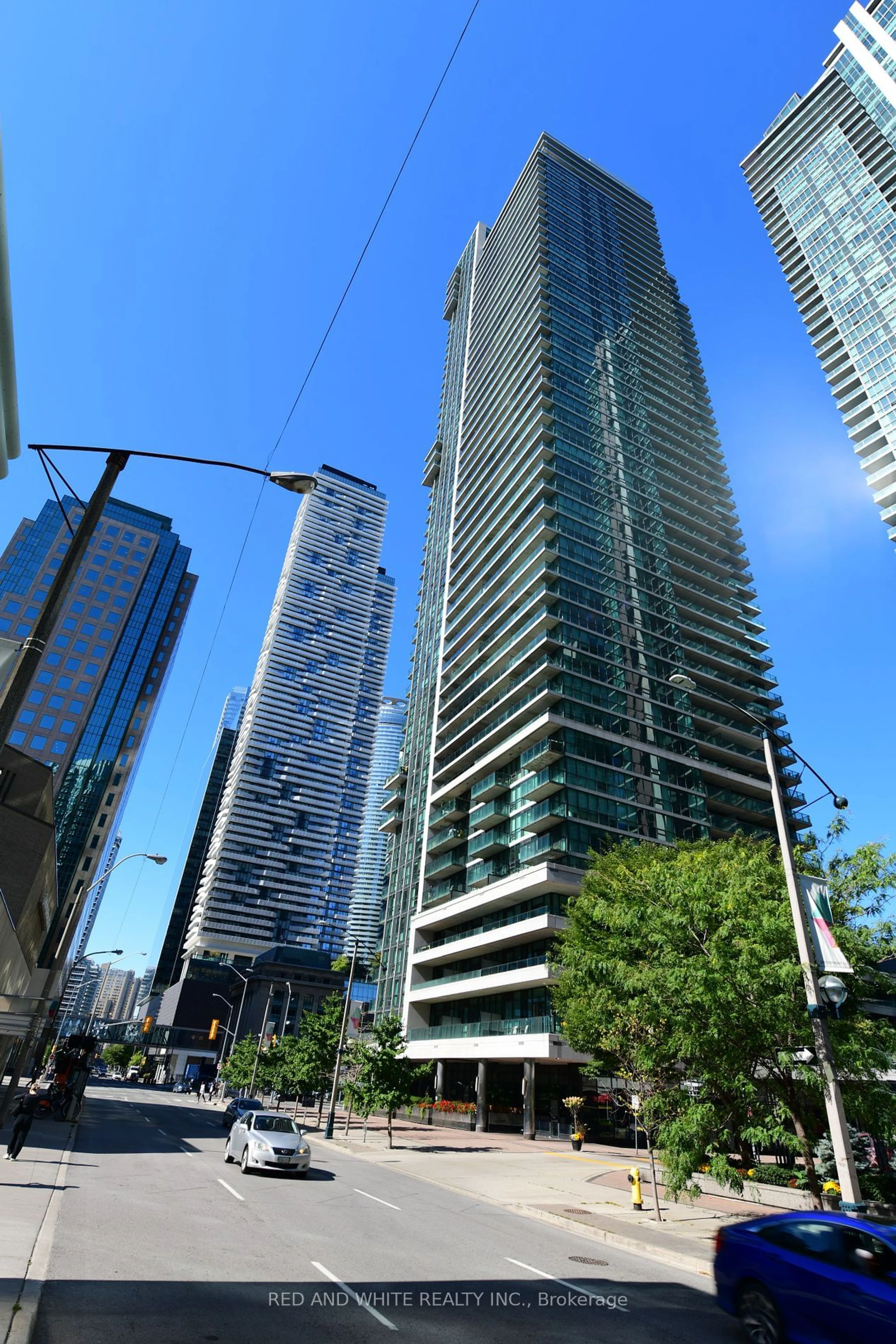 A pic from exterior of the house or condo for 33 Bay St #2510, Toronto Ontario M5J 2Z3