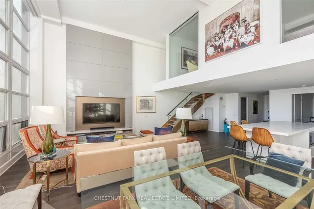 Additional property image - 111 St Clair Ave Unit 918