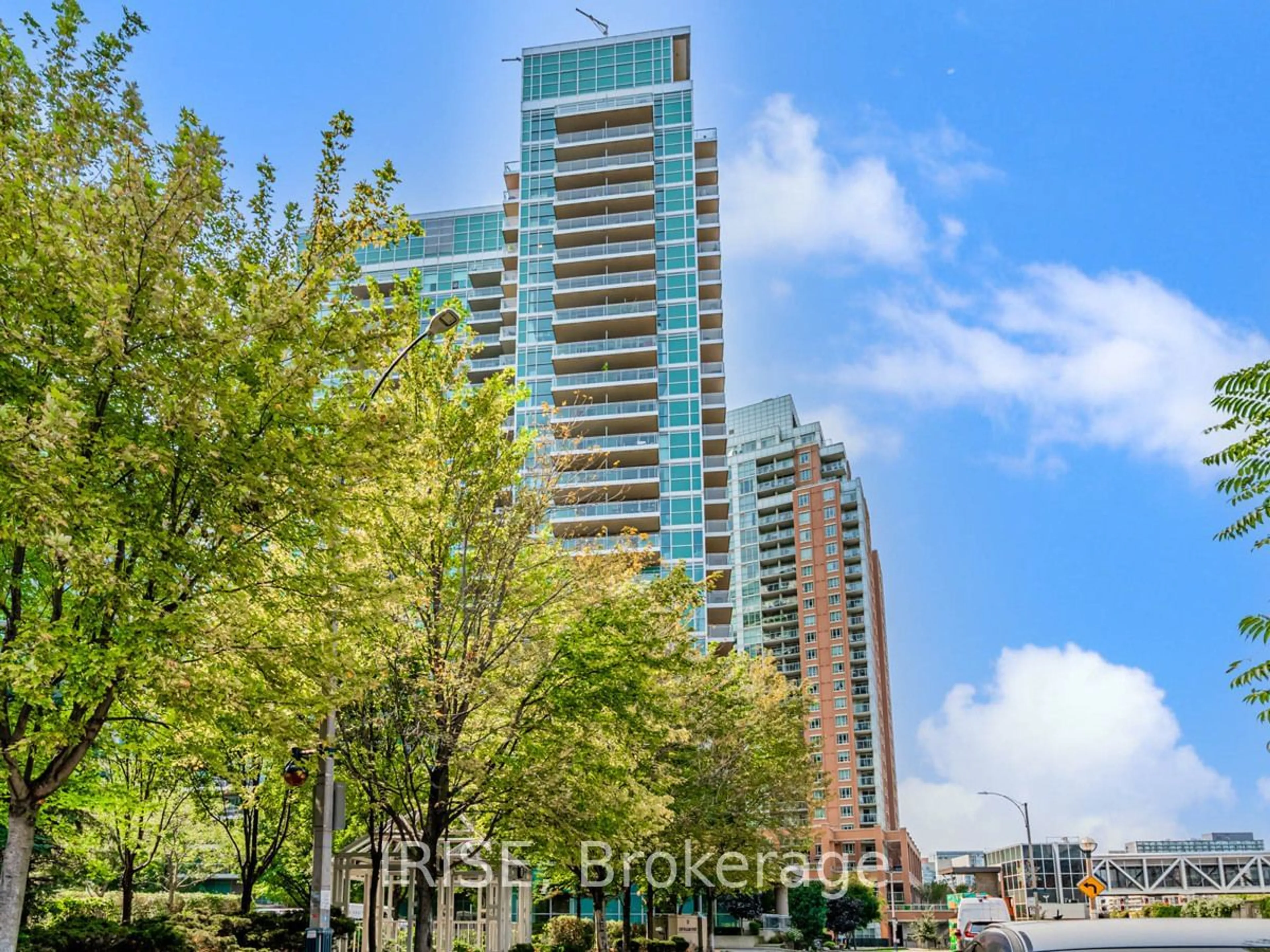 A pic from exterior of the house or condo for 100 Western Battery Rd #1602, Toronto Ontario M6K 3S2