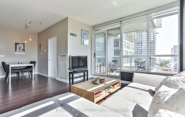 Additional property image - 500 Sherbourne St Unit 809