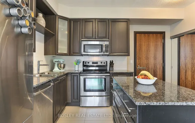 Additional property image - 500 Sherbourne St Unit 809