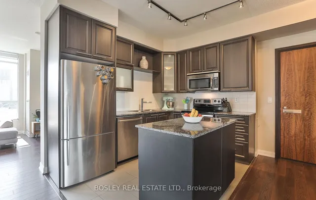 Additional property image - 500 Sherbourne St Unit 809