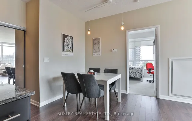 Additional property image - 500 Sherbourne St Unit 809