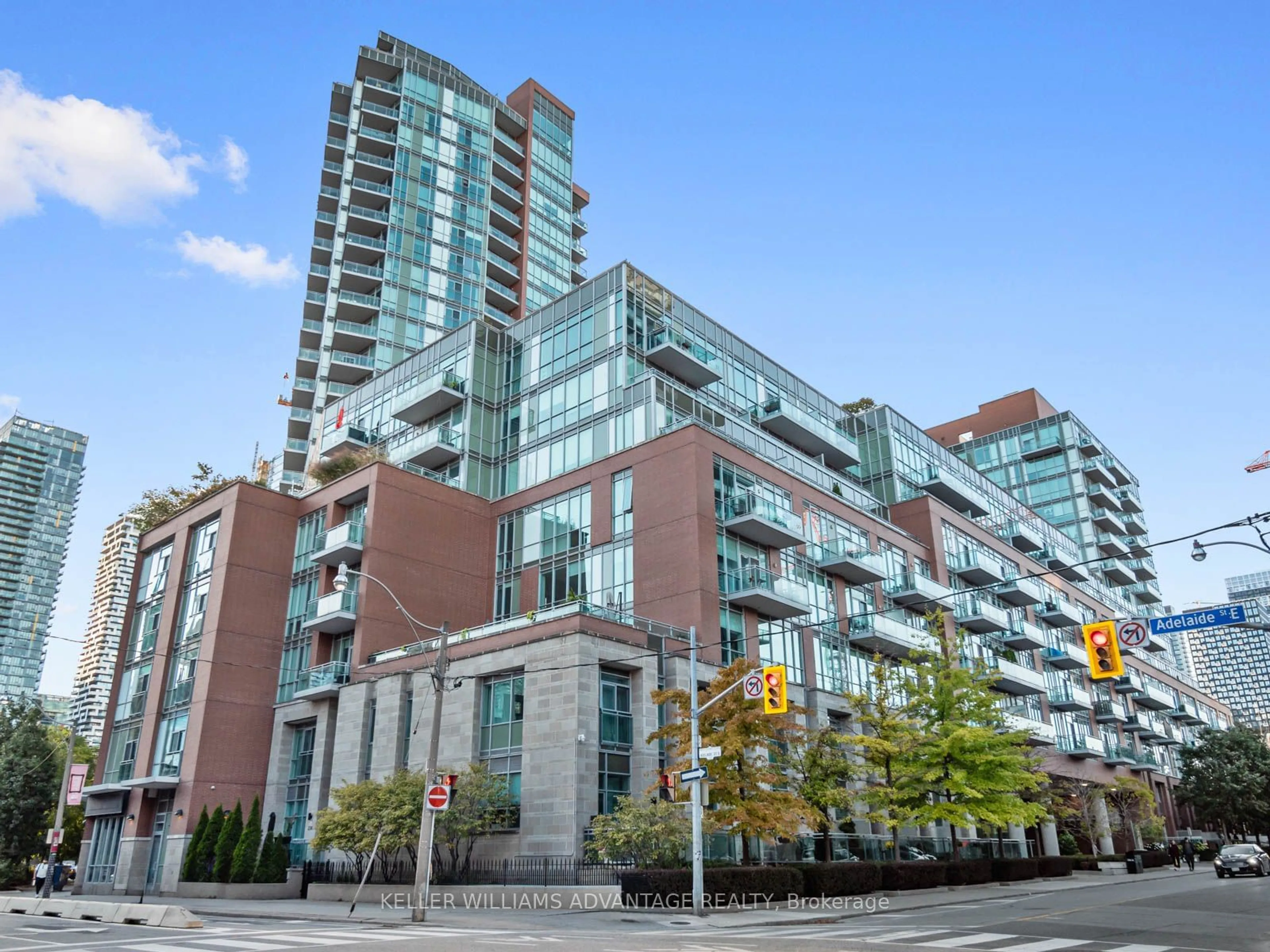 A pic from exterior of the house or condo for 112 George St #S1507, Toronto Ontario M5A 2M5