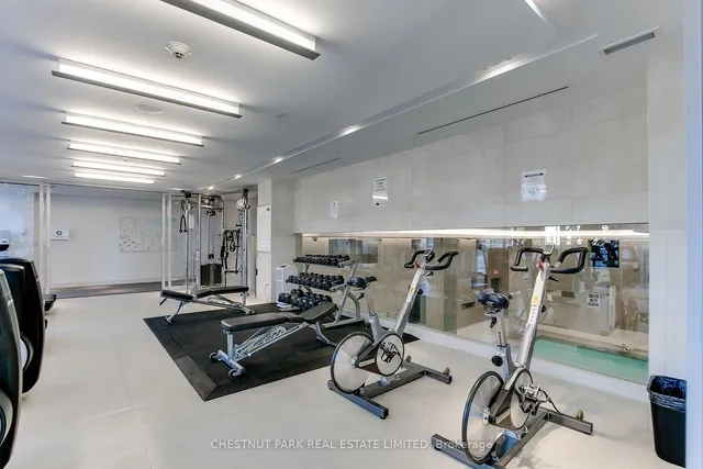 Additional property image - 170 Avenue Rd Unit 703