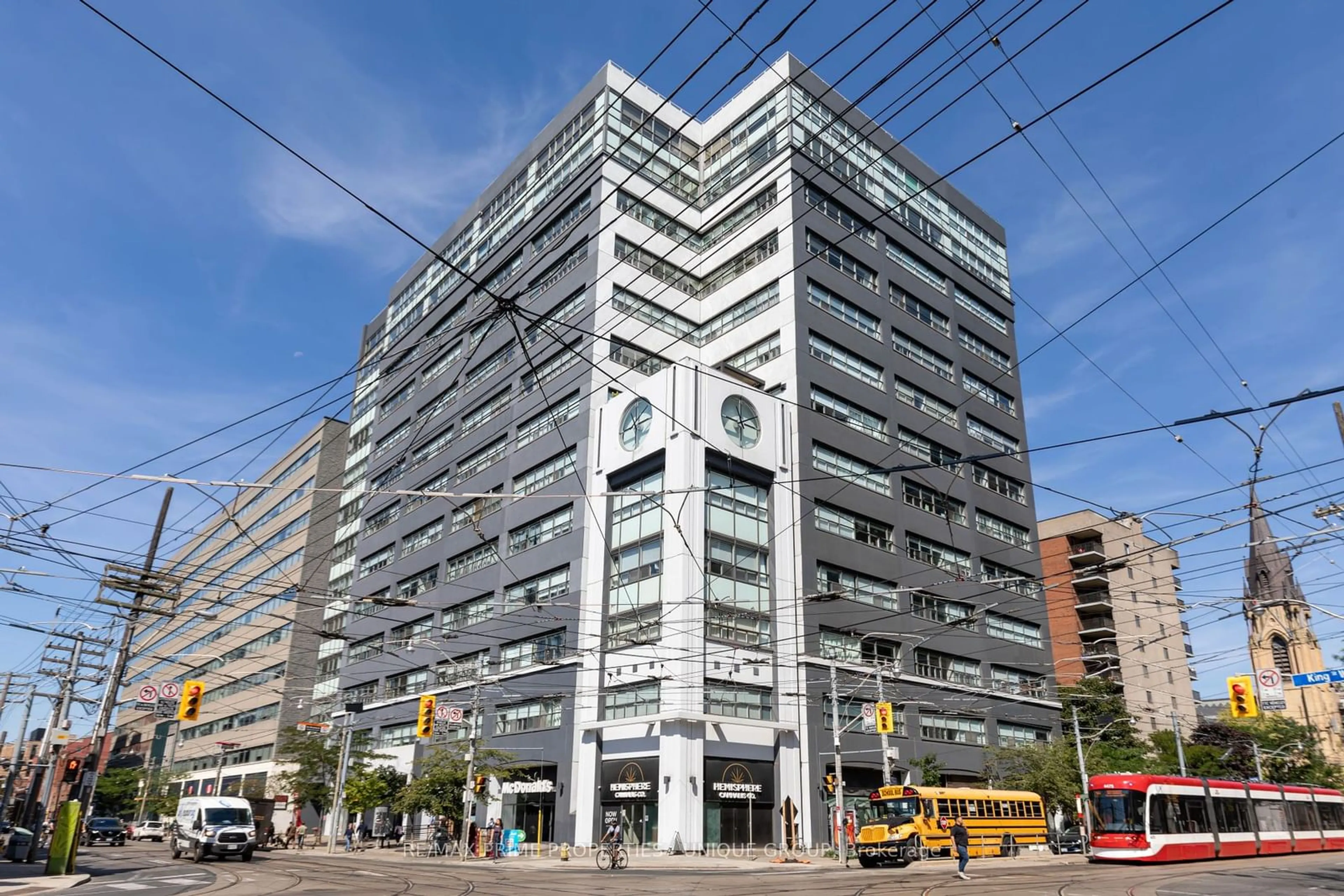 A pic from exterior of the house or condo for 700 King St #405, Toronto Ontario M5V 2Y6