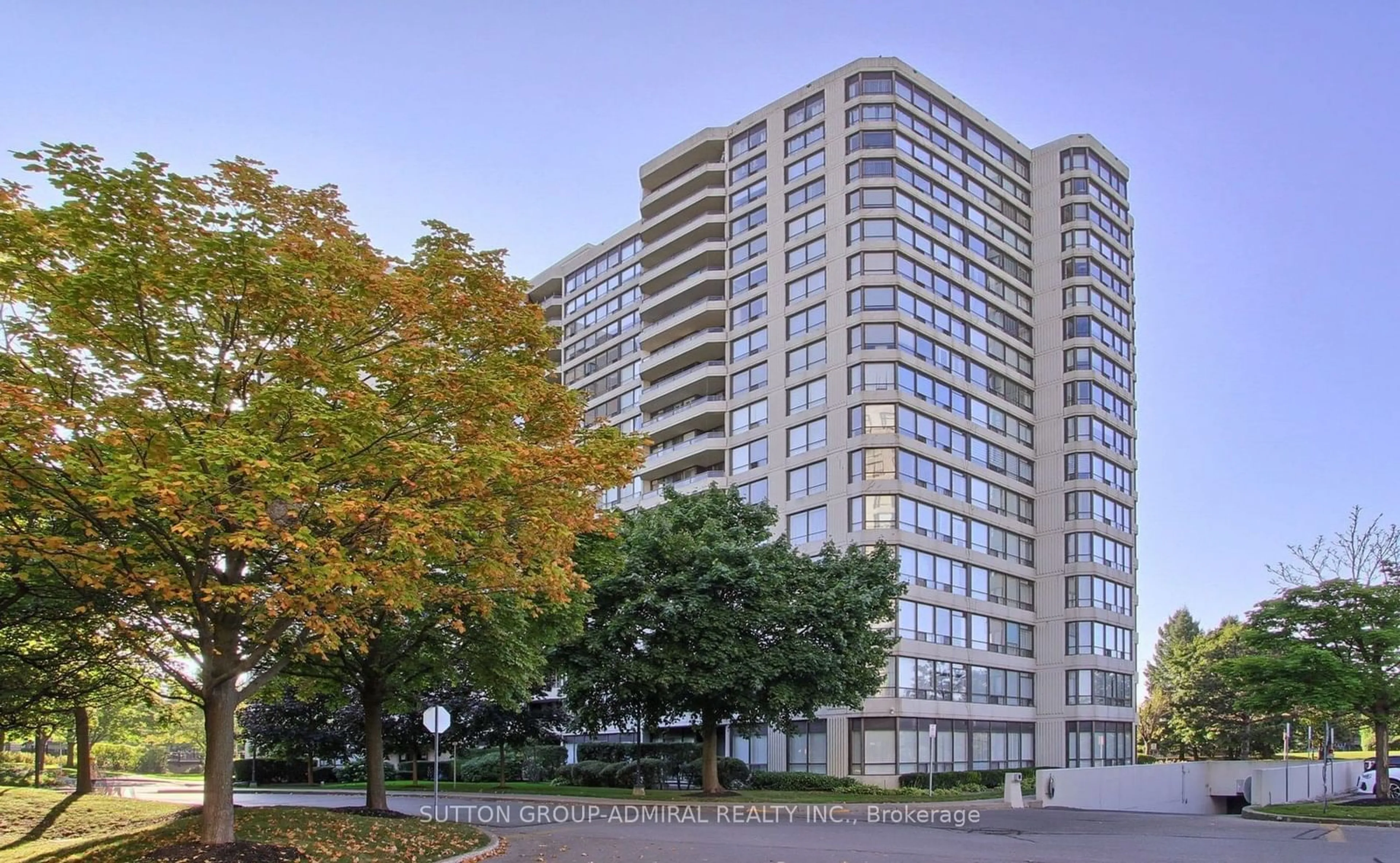 A pic from exterior of the house or condo for 1121 Steeles Ave #909, Toronto Ontario M2R 3W7