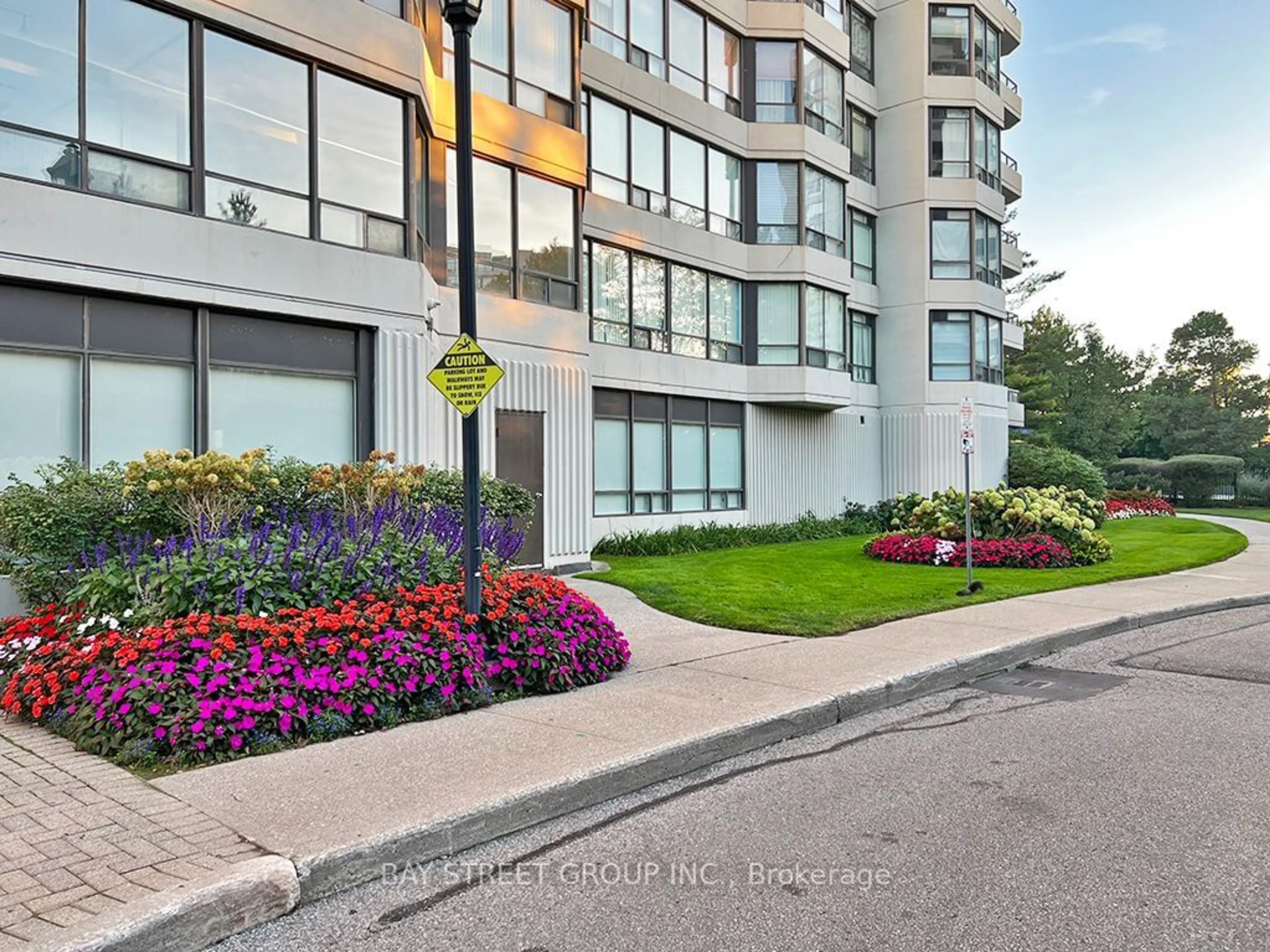 A pic from exterior of the house or condo, the street view for 1101 Steeles Ave #PH209, Toronto Ontario M2R 3W5