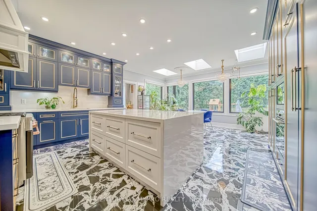 Additional property image - 156 Burbank Dr