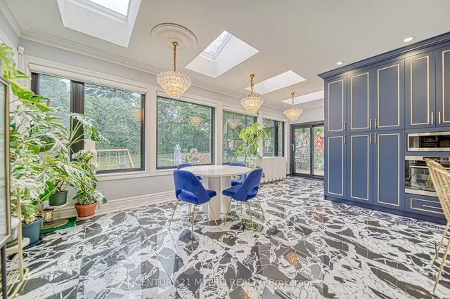 Additional property image - 156 Burbank Dr