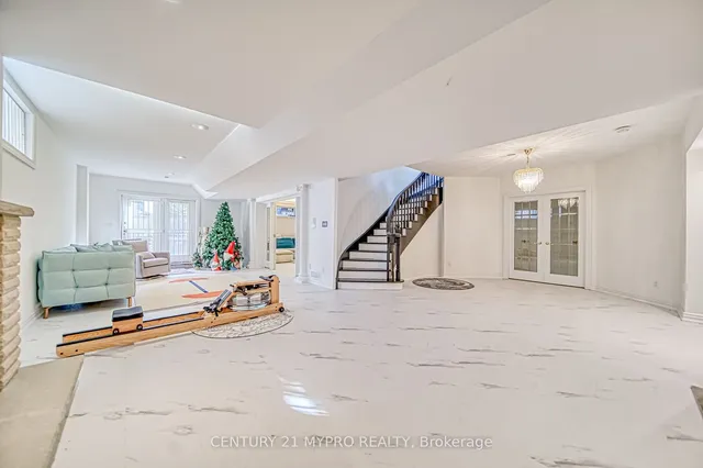 Additional property image - 156 Burbank Dr