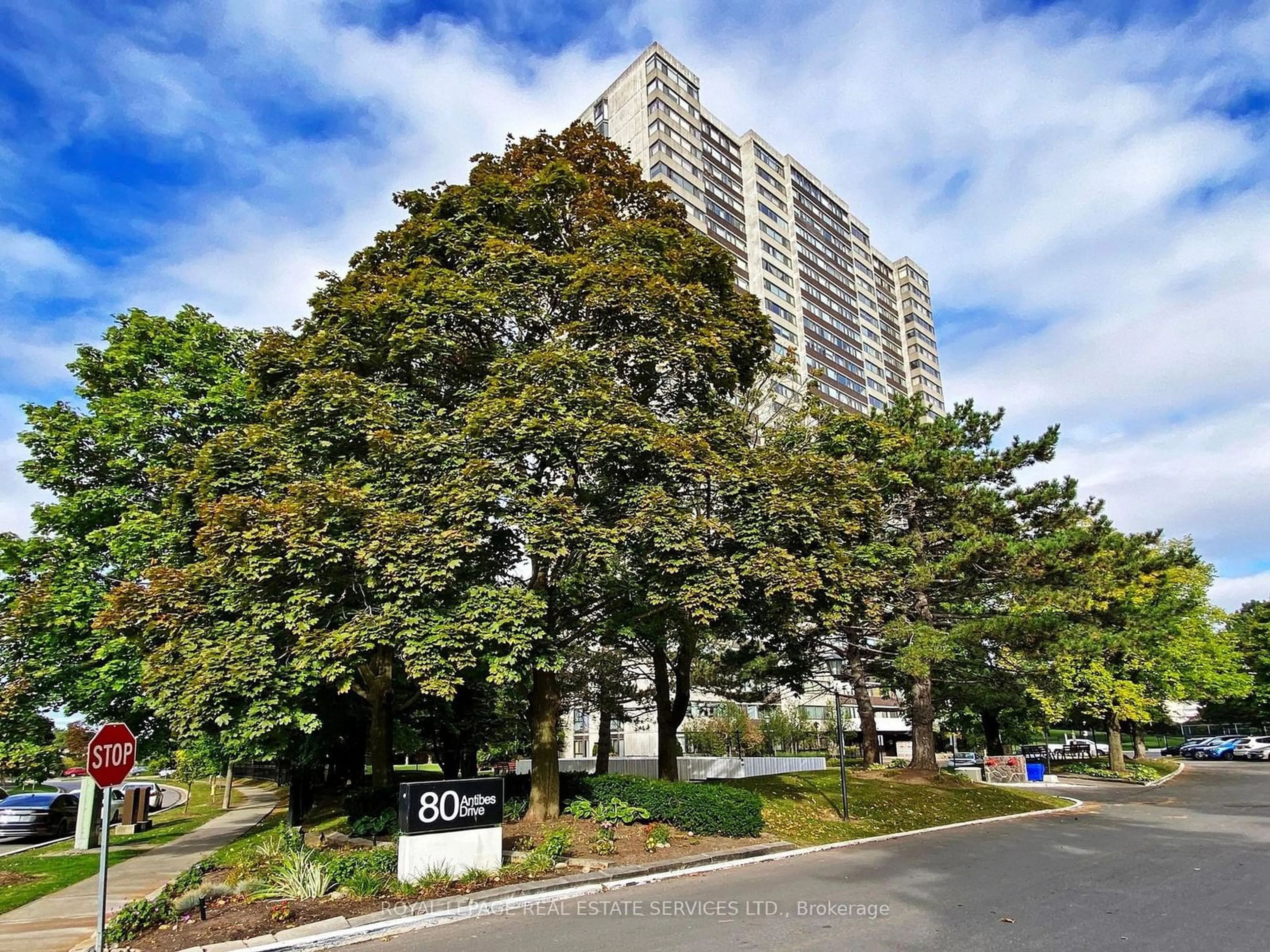 A pic from exterior of the house or condo, the street view for 80 Antibes Dr #2602, Toronto Ontario M2R 3N5