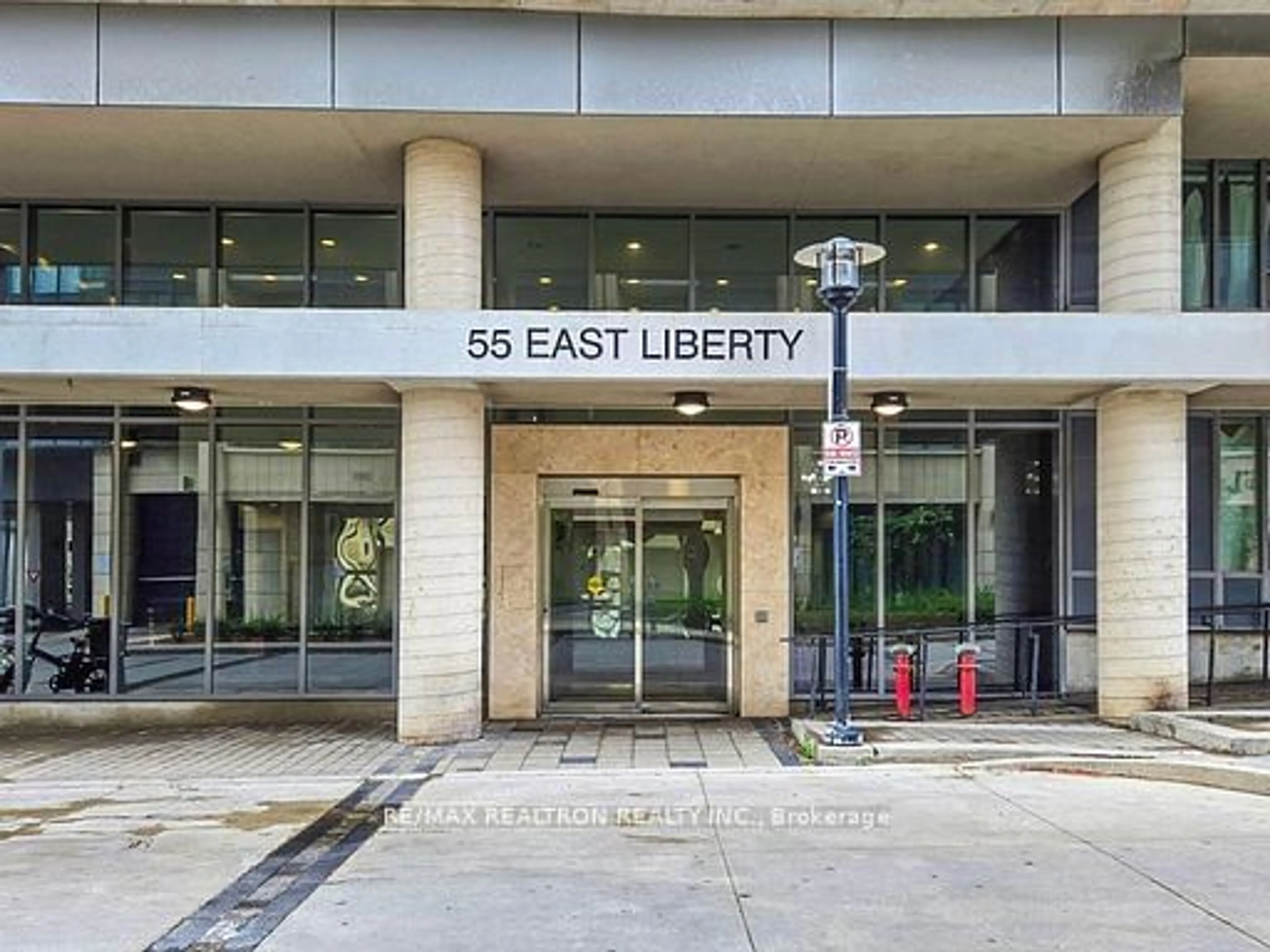 Indoor entryway for 55 East Liberty St #1003, Toronto Ontario M6K 3P9