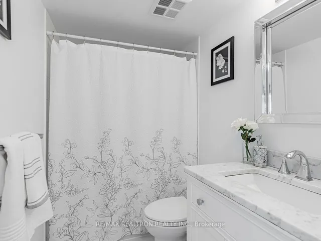 Additional property image - 43 Eglinton Ave Unit 1011