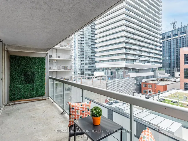 Additional property image - 43 Eglinton Ave Unit 1011