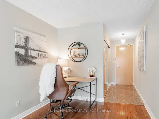 Additional property image - 43 Eglinton Ave Unit 1011